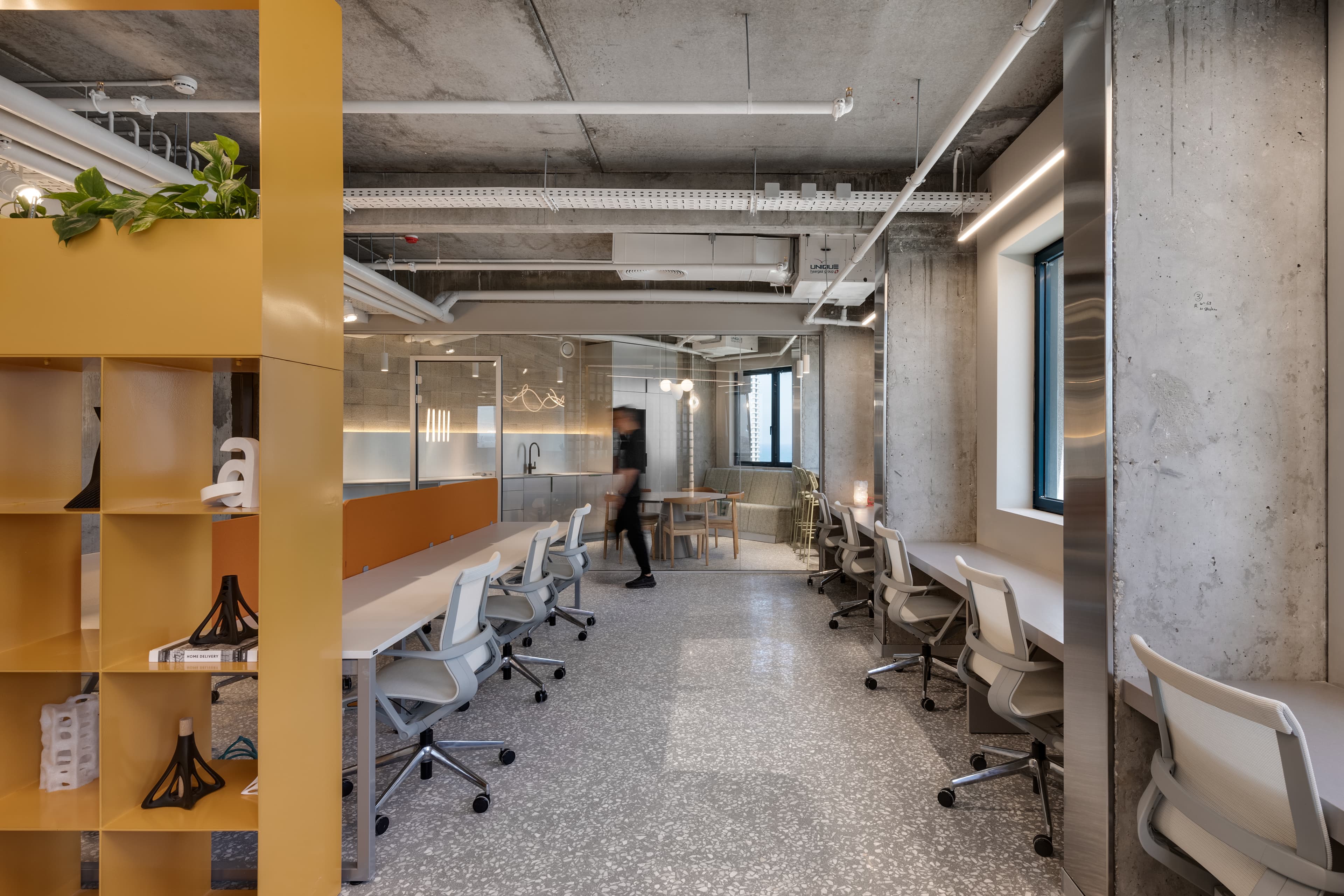 LYN Tower — open workspace landscape