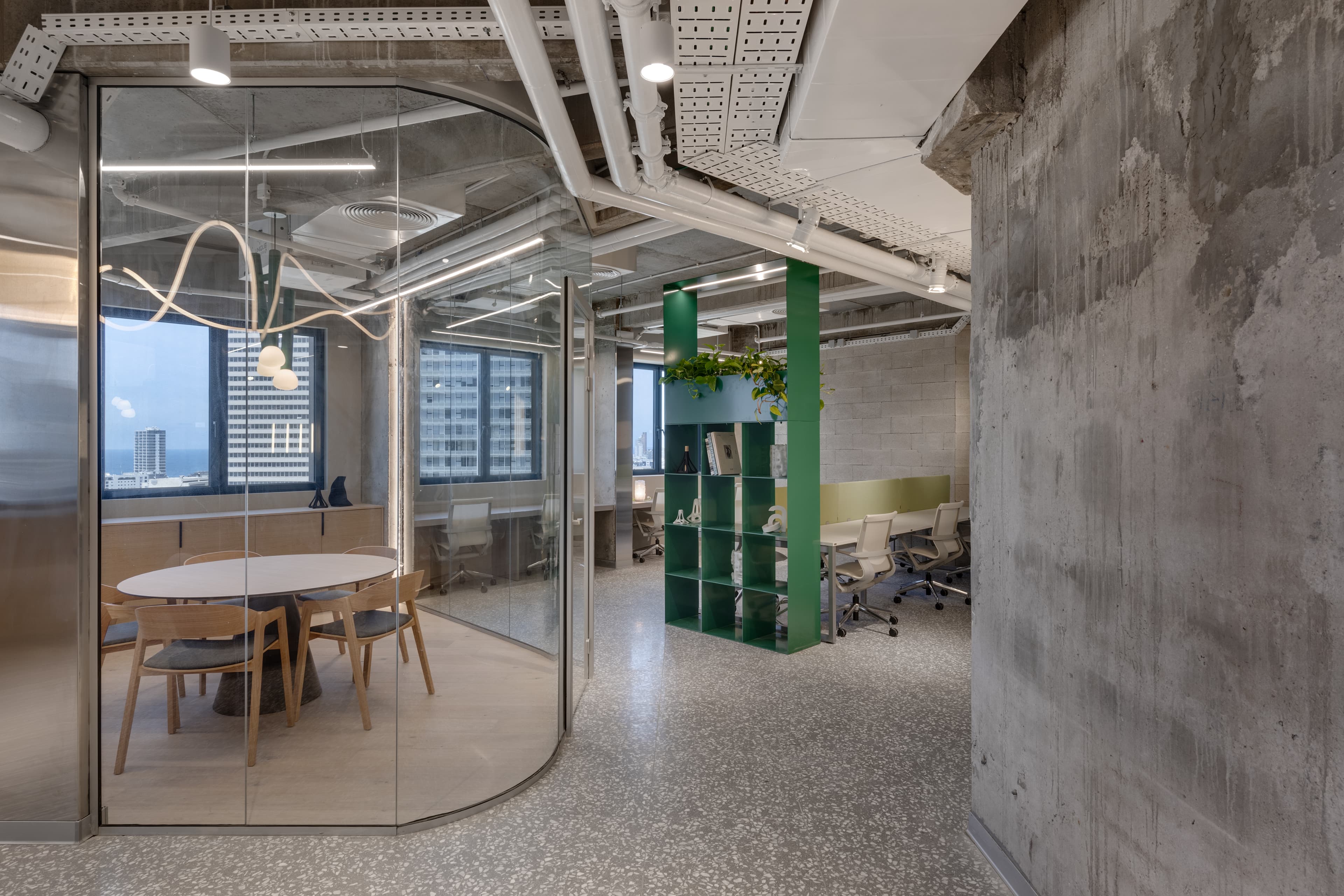 LYN Tower — collaboration zone