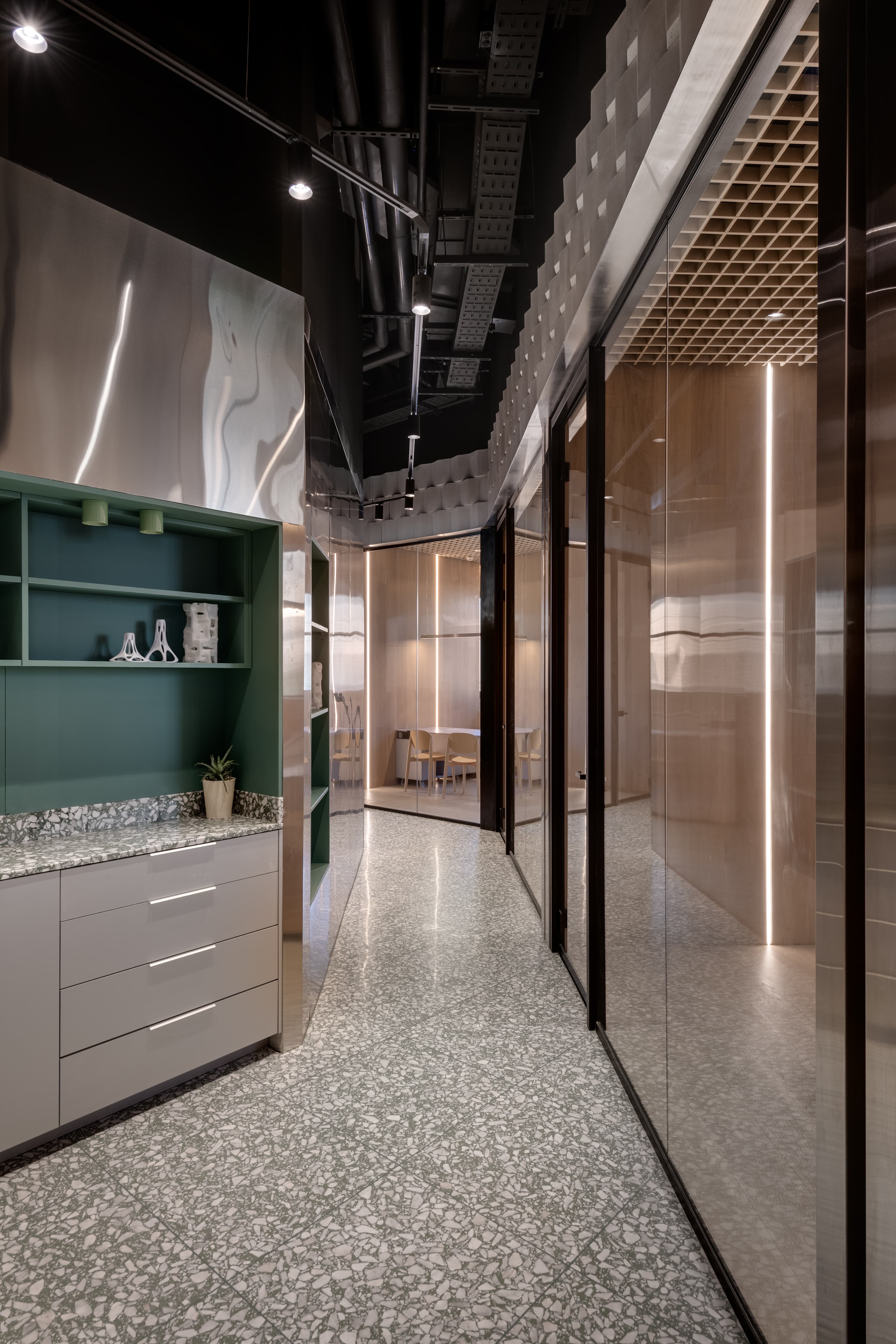 Tel Ad Office — workspace
