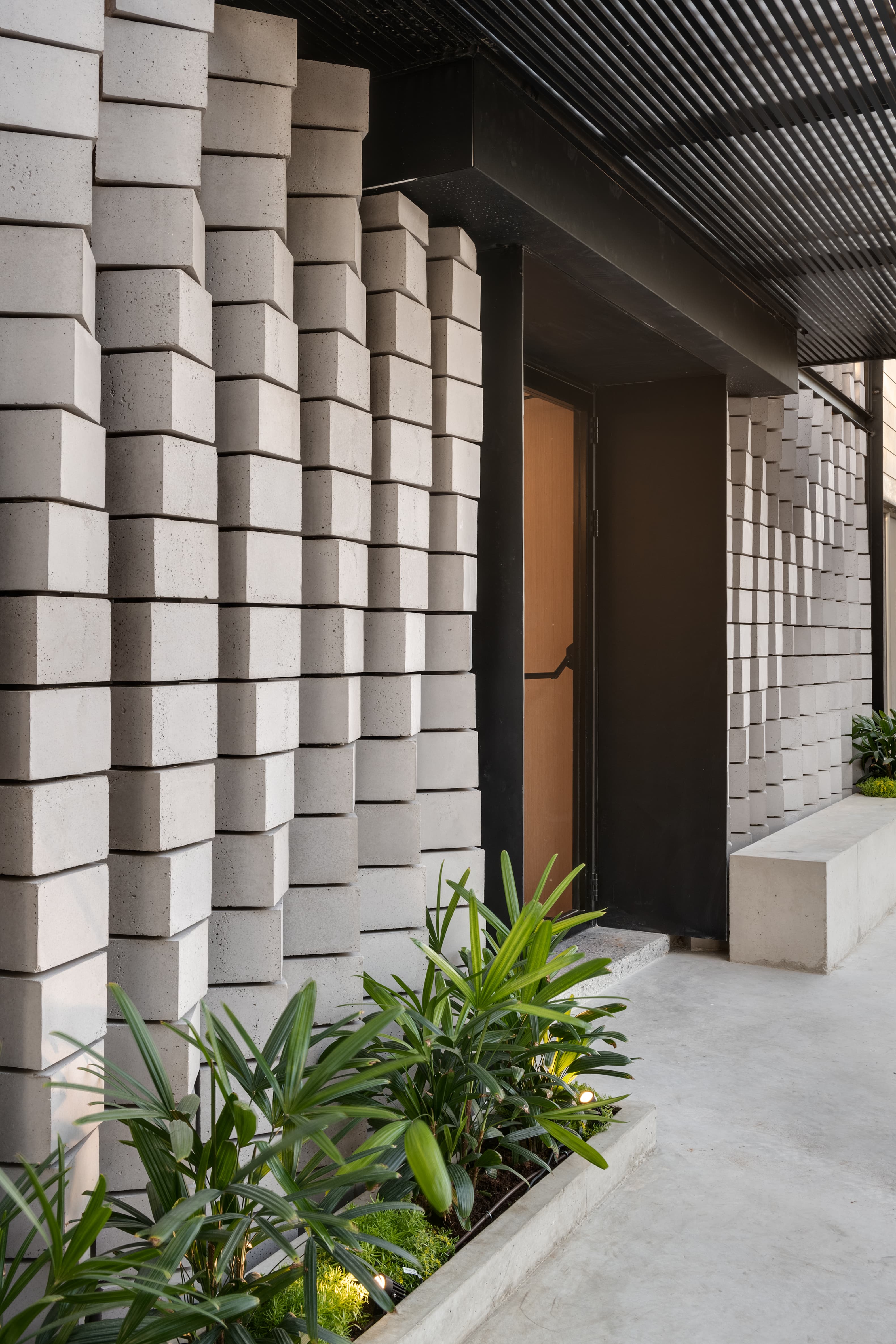 Tel Ad Facade — shadow and rhythm