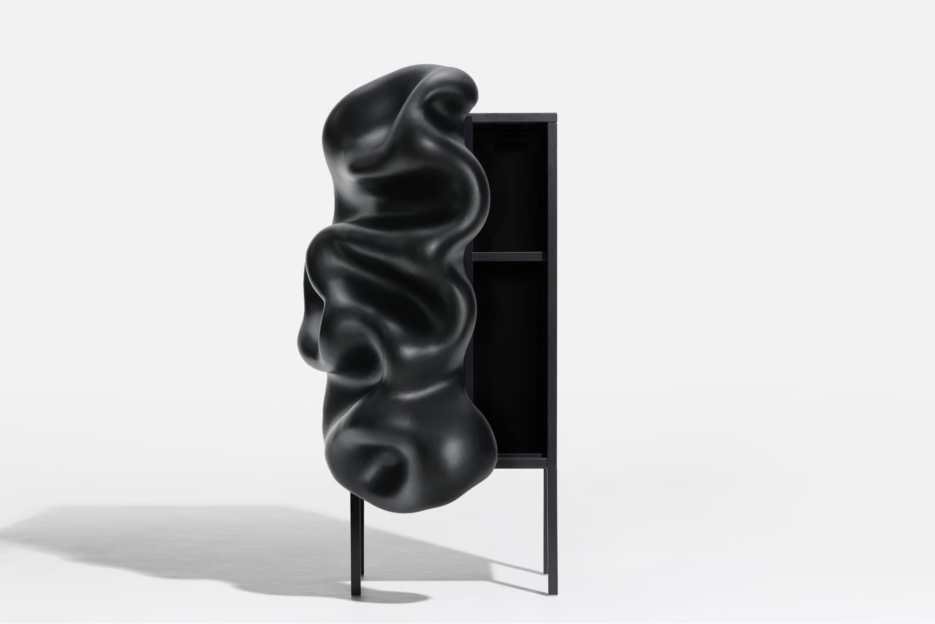 Parasite — exhibition closing shot